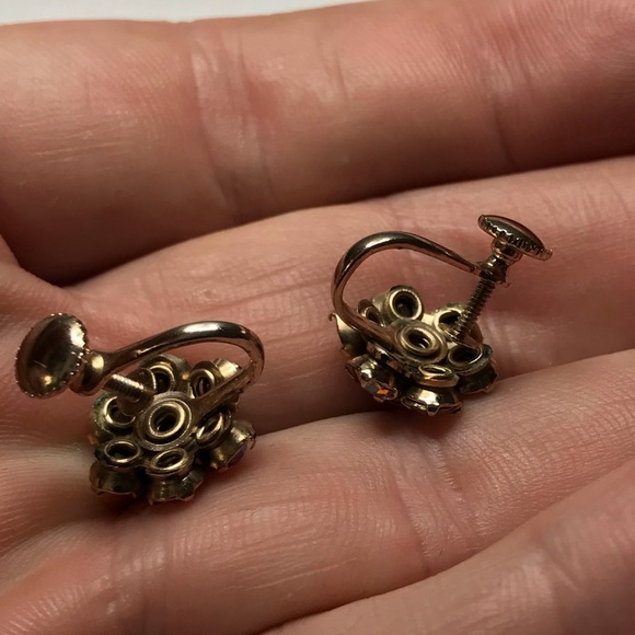 VTG Aurora Borealis Cluster Screw Back Earrings - Picture 3 of 6